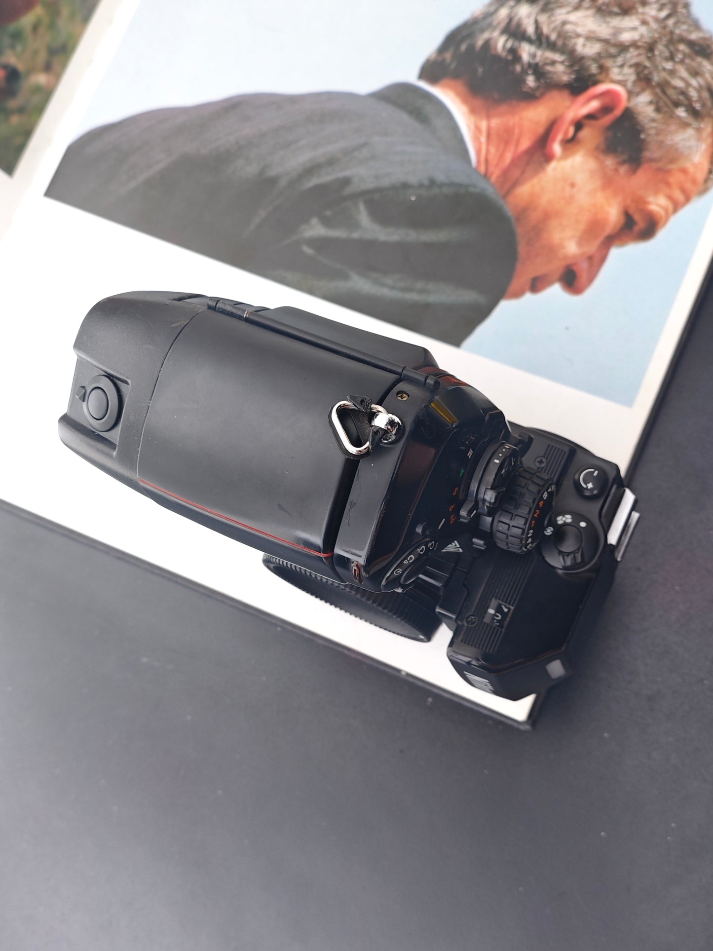 *READ* Nikon F4s body #2107092