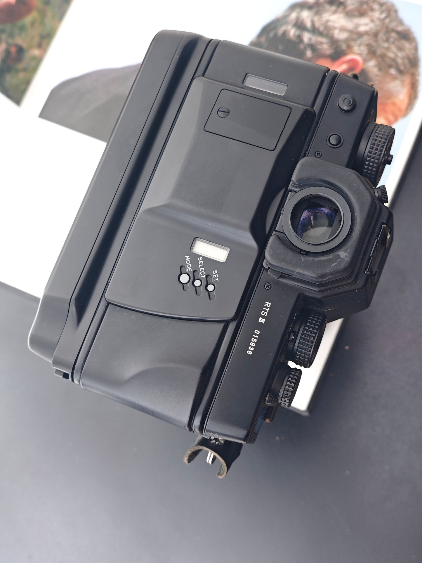 *READ* Contax RTS III with Carl Zeiss Sonnar 180mm F2.8 T* MMJ