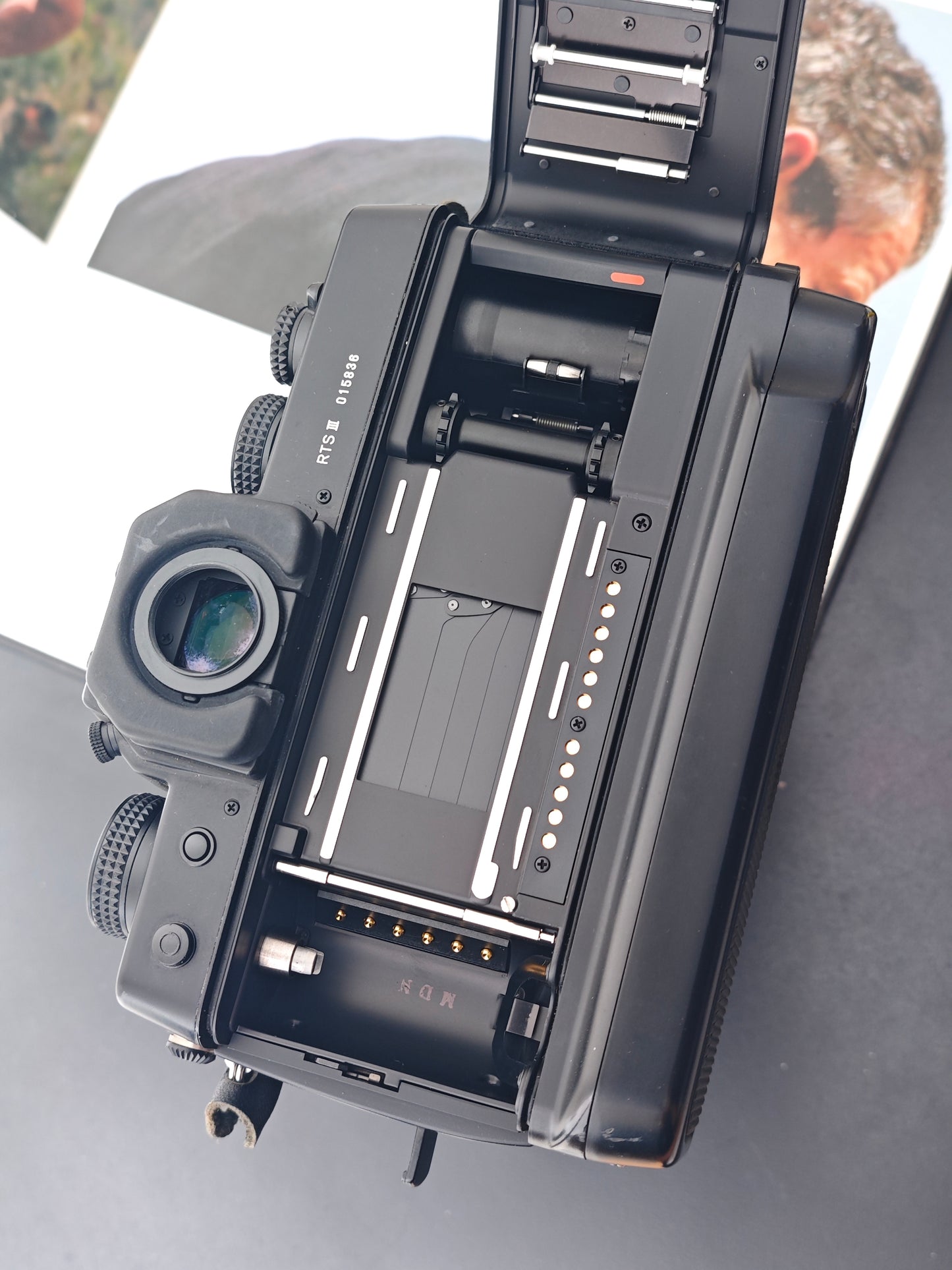 *READ* Contax RTS III with Carl Zeiss Sonnar 180mm F2.8 T* MMJ