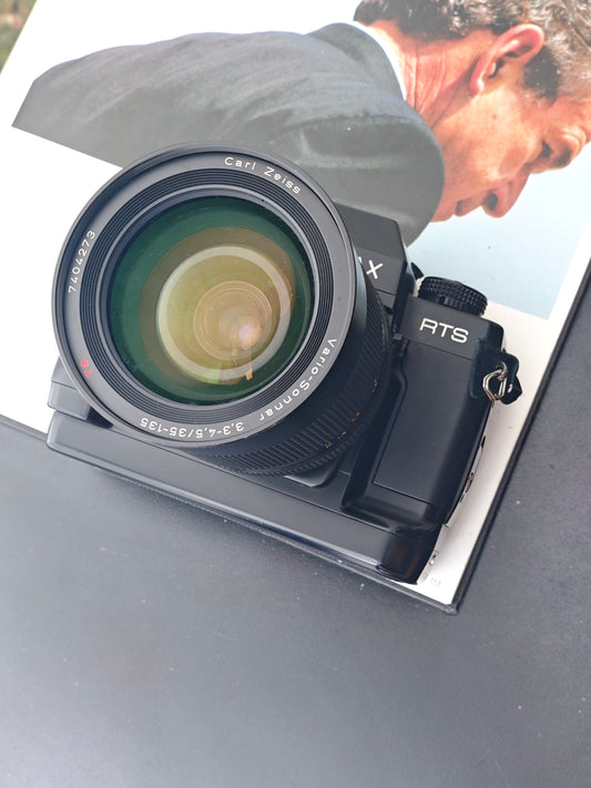 *READ* Contax RTS III with Carl Zeiss Vario-Sonnar 35-135mm F3.3-4.5 T* MMJ