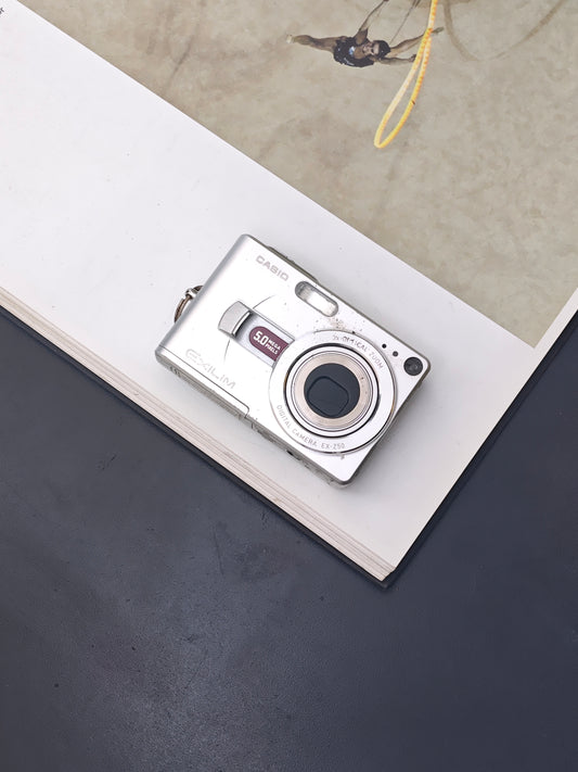 Used Casio EXILIM EX-Z50 Digital Camera [with box] #1299013A