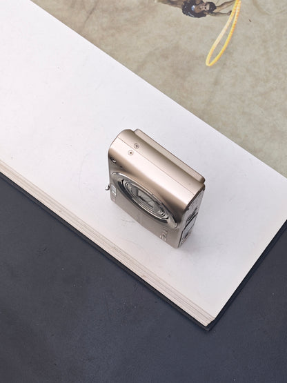 Used Casio EXILIM EX-Z200 gold Digital Camera [No charger] #13042457A