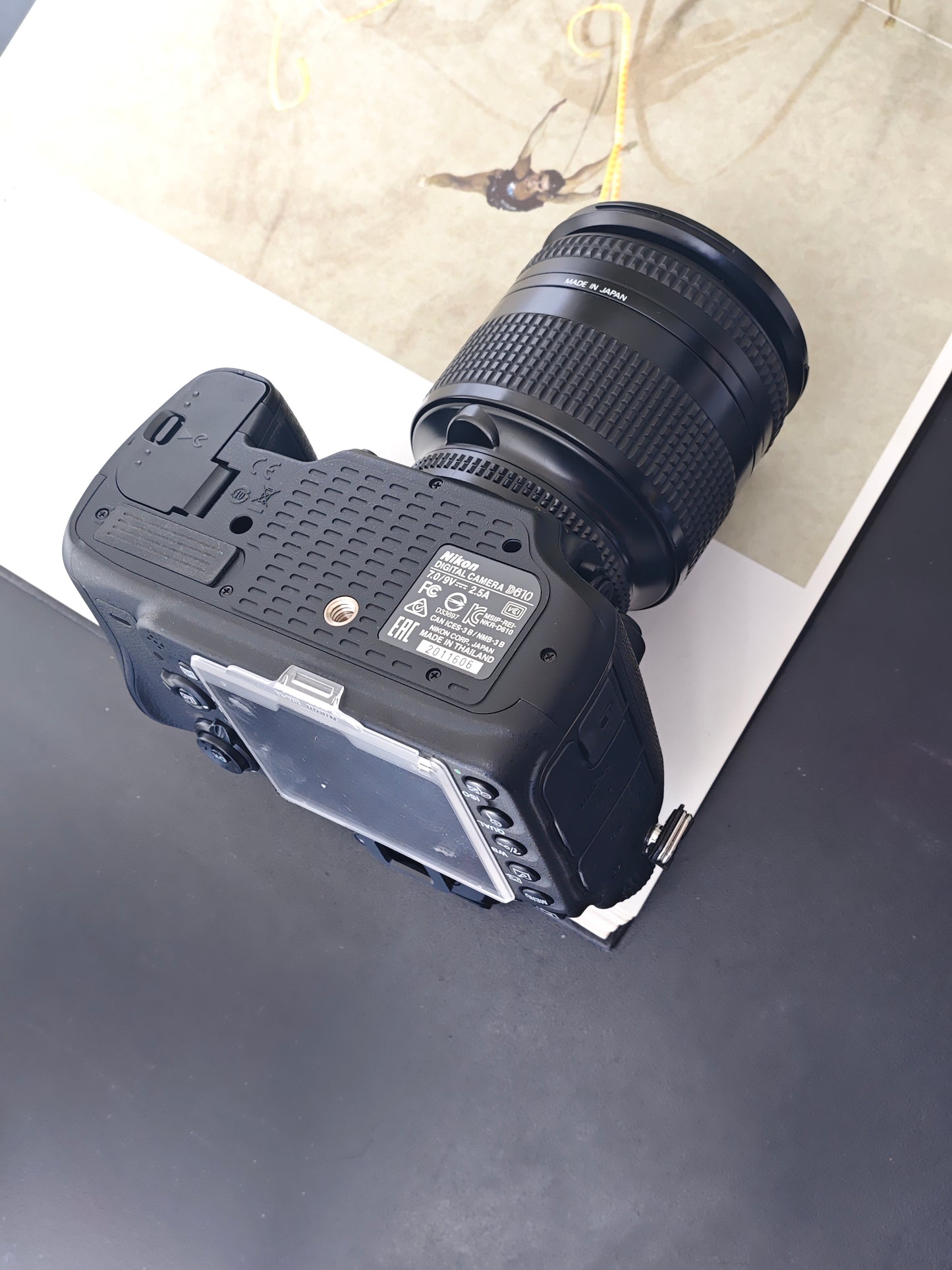 *READ* Nikon D610 with Nikon Nikkor AF 28-200mm F3.5-5.6 D [No charger]