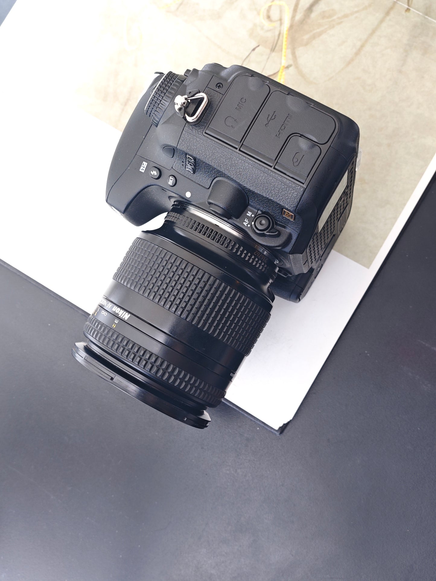 *READ* Nikon D610 with Nikon Nikkor AF 28-200mm F3.5-5.6 D [No charger]