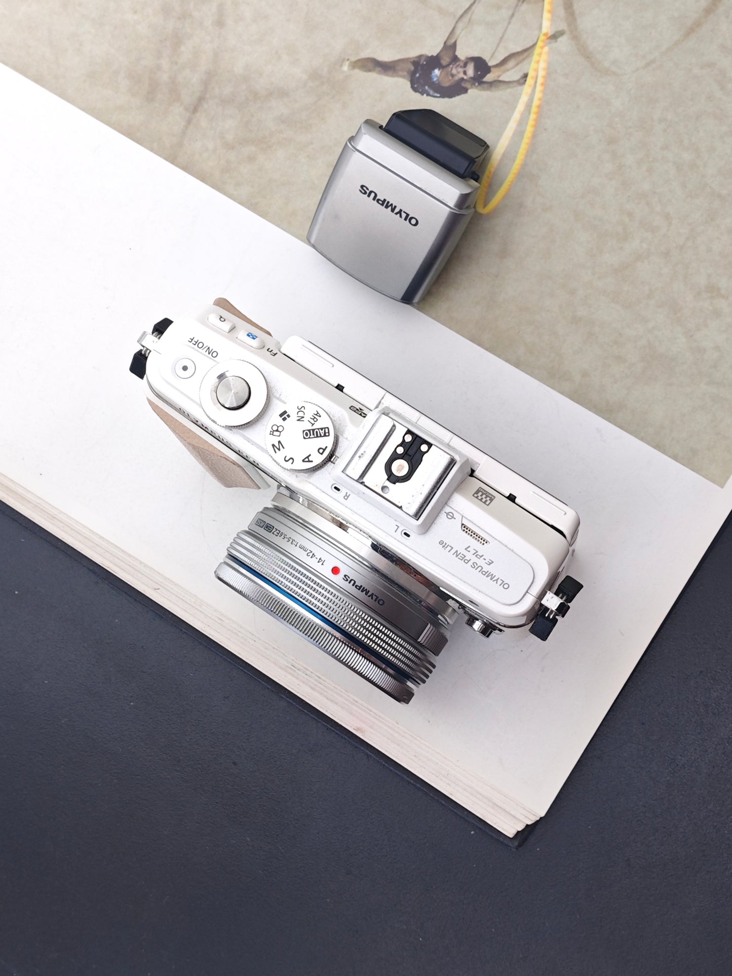 Used Olympus Pen Lite E-PL7 with Double Zoom Kit Digital Camera [No charger] #BHAB03103