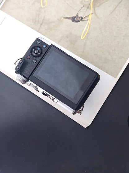 Used Canon EOS M6 with EF-S Double Zoom Kit [+Adaptor MK-C-AF4]