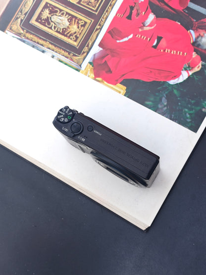 Used Ricoh CX4 black Digital Camera [No charger]
