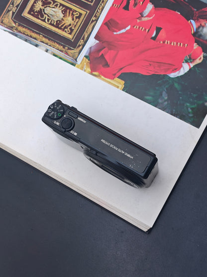 Used Ricoh CX6 black Digital Camera [No charger]