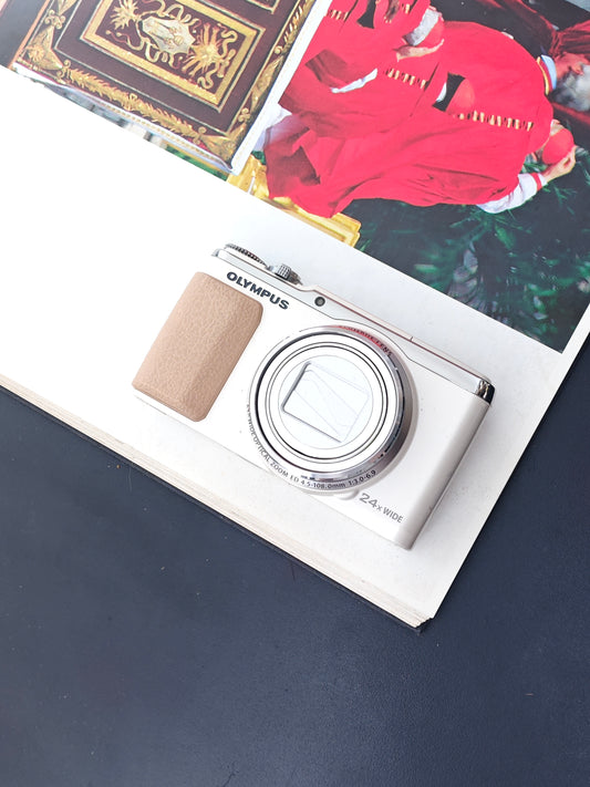 Used Olympus Stylus SH-60 white Digital Camera [No charger]