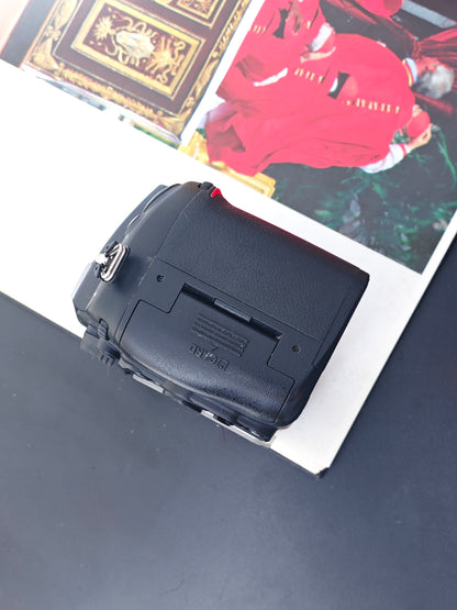 Used Nikon D7000 body Digital Camera