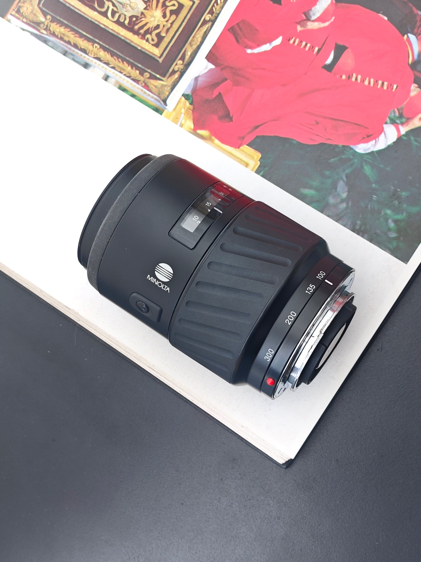 Minolta AF Zoom 100-300mm F4.5-5.6 [A mount]