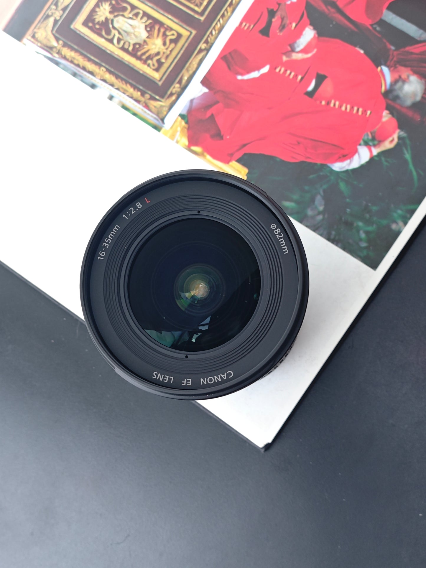 Canon Zoom Lens EF 16-35mm F2.8 L II USM