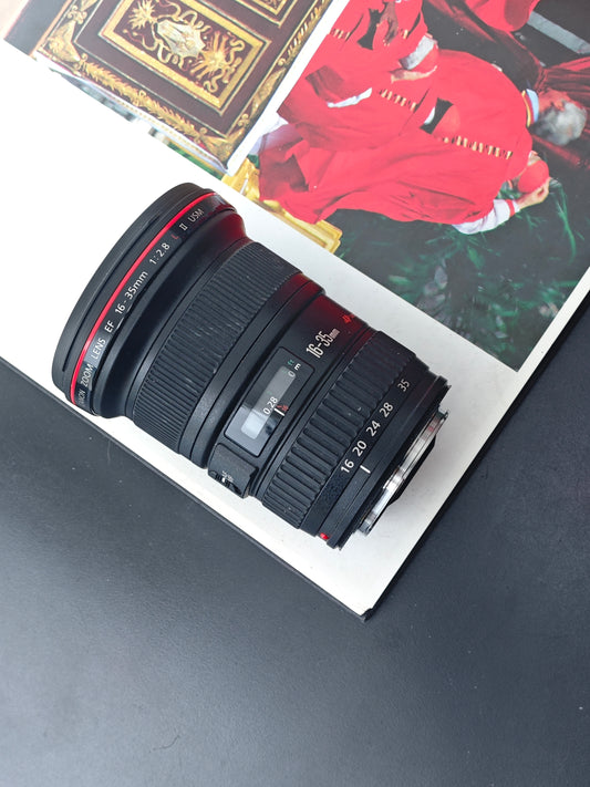 Canon Zoom Lens EF 16-35mm F2.8 L II USM