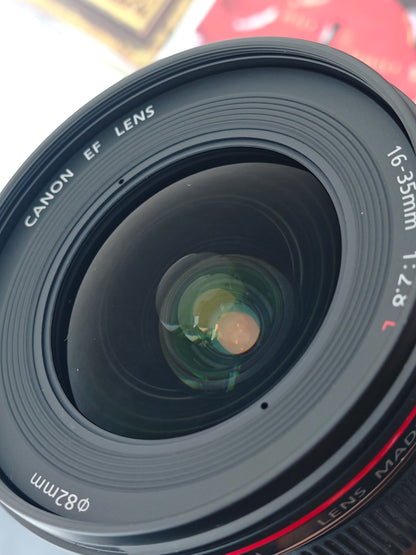 Canon Zoom Lens EF 16-35mm F2.8 L II USM