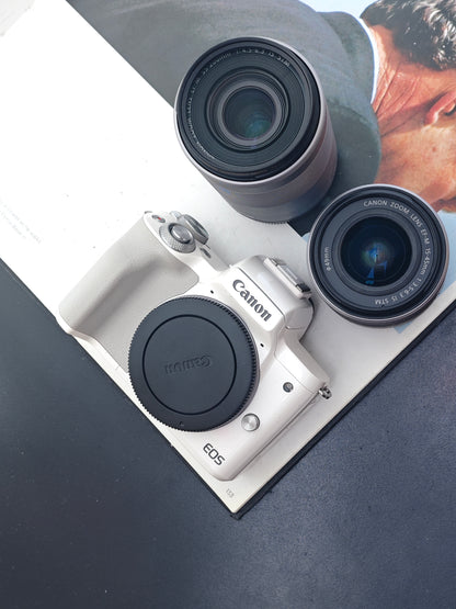 Used Canon EOS kiss M with Double Zoom Kit Digital Camera [with box]