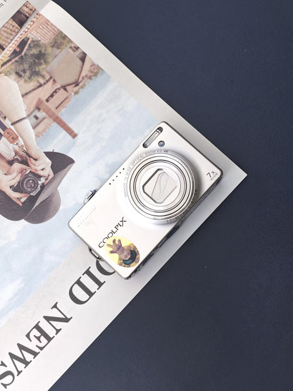 Used Nikon Coolpix S6000 silver Digital Camera [No charger]