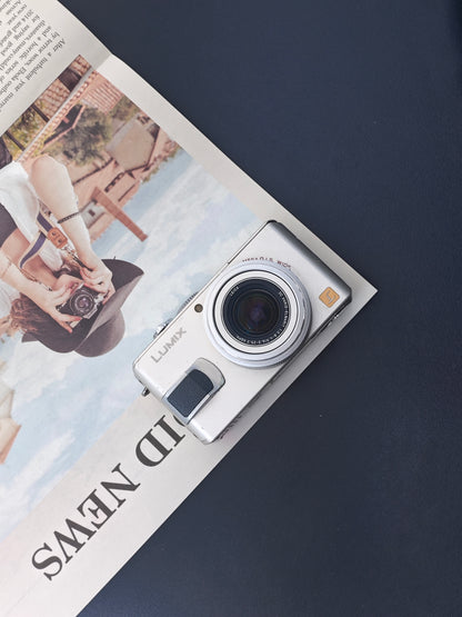 Used Panasonic Lumix DMC-LX2 silver Digital Camera [No charger]
