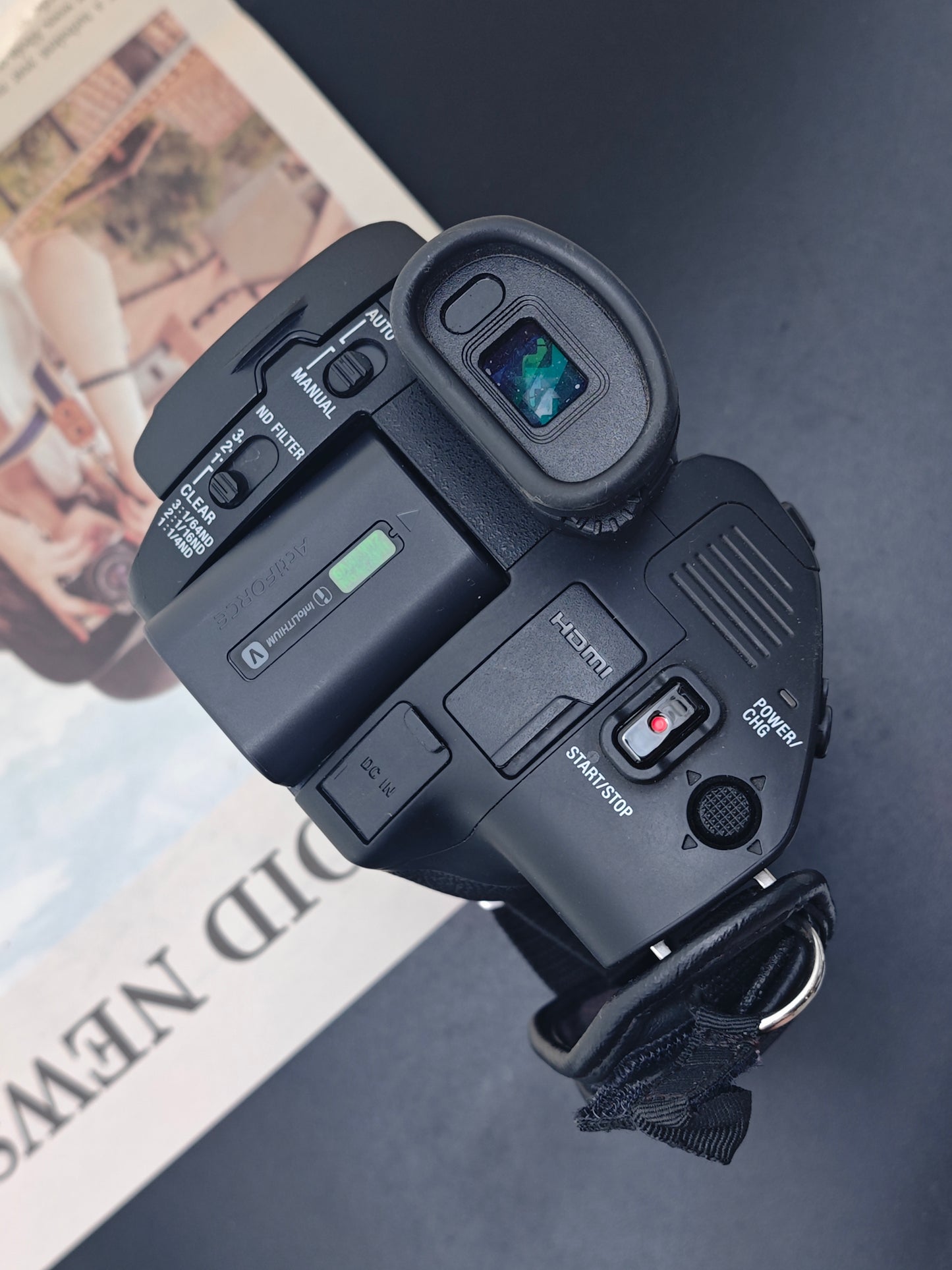 *READ* Used Sony FDR-AX700 Handycam [JPN only, No charger] #3013255