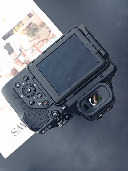 Used Nikon Coolpix P1000 Digital Camera [with box]