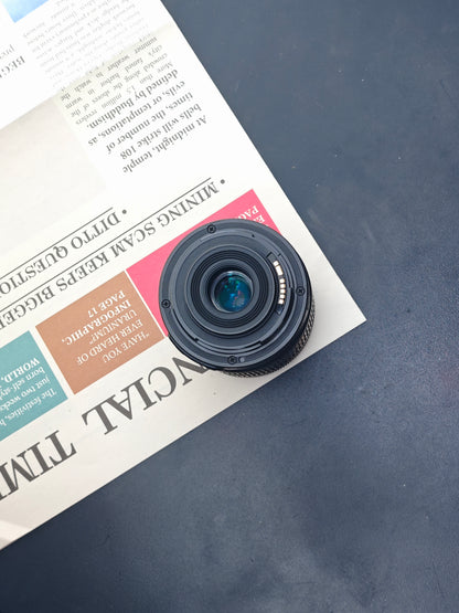 Canon Zoom Lens EF-S 18-55mm F3.5-5.6 IS STM