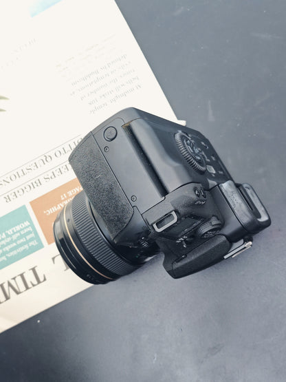 Canon EOS 7S with Canon Lens EF 85mm F1.8