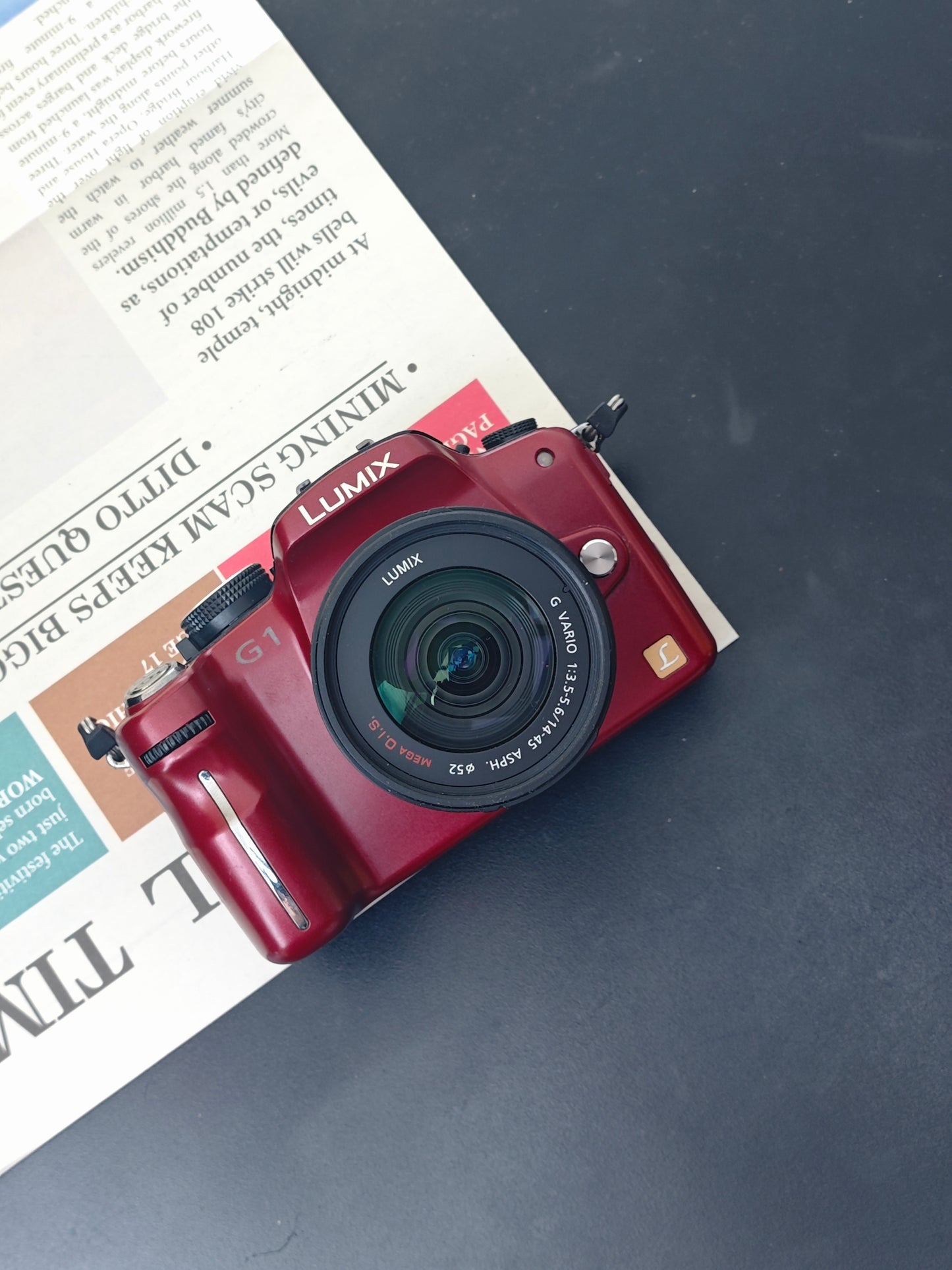 Used Panasonic Lumix DMC-G1 red with G Vario 14-45mm F3.5-5.6 [JPN only, No charger] #FT8SA902218