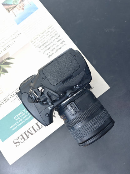 Used Nikon D700 with Nikon AF-s Nikkor 18-70mm F3.5-4.5 ED DX