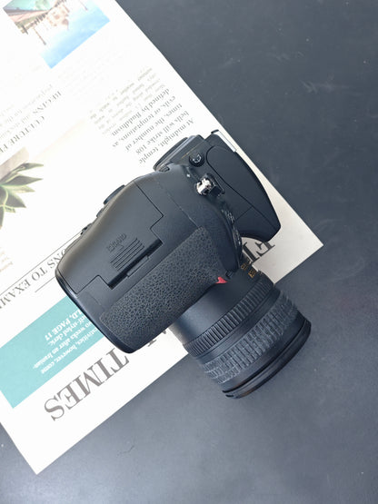 Used Nikon D700 with Nikon AF-s Nikkor 18-70mm F3.5-4.5 ED DX