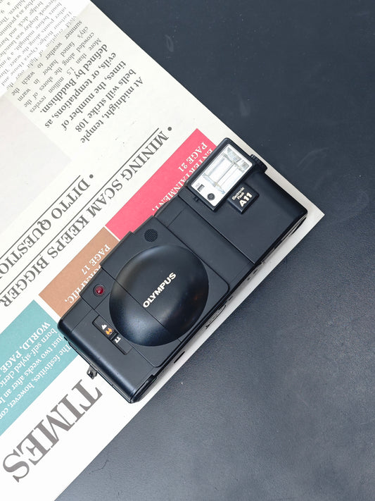 Olympus XA3 with A11 flash