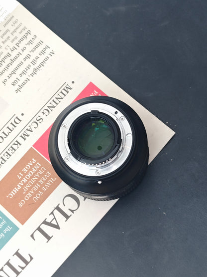 Nikon AF-S Nikkor 85mm F1.8 G #346244