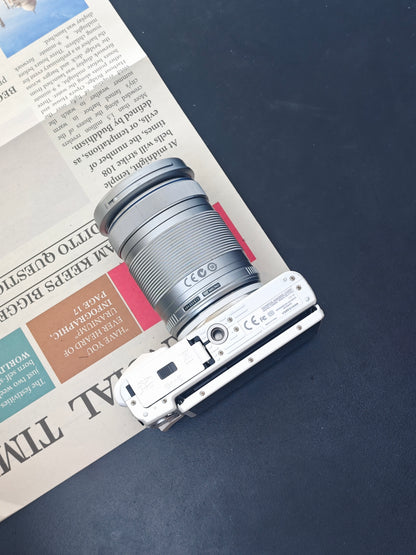 Used Olympus PEN Lite E-PL6 with Olympus Digital 40-150mm F4-5.6 R ED MSC [No charger] #V3XF01504