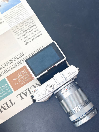 Used Olympus PEN Lite E-PL6 with Olympus Digital 40-150mm F4-5.6 R ED MSC [No charger] #V3XF01504