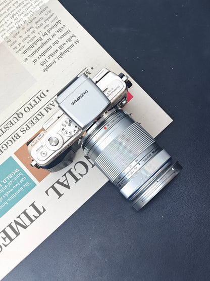 Used Olympus PEN Lite E-PL6 with Olympus Digital 14-42mm F3.5-5.6 II R MSC [+4FS1, No charger] #V3S002212