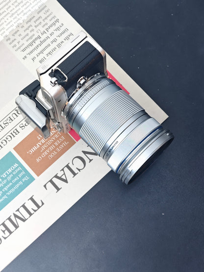 Used Olympus PEN Lite E-PL6 with Olympus Digital 14-42mm F3.5-5.6 II R MSC [+4FS1, No charger] #V3S002212