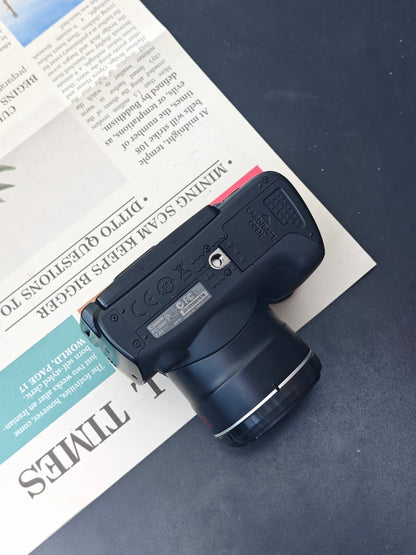 Used Canon PowerShot SX30 IS Digital Camera [No charger]