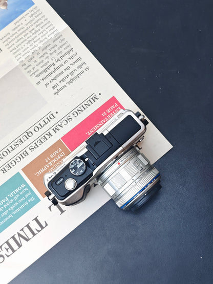 Used Olympus PEN E-PL2 with Olympus Digital 14-42mm F3.5-5.6 II MSC [No charger]