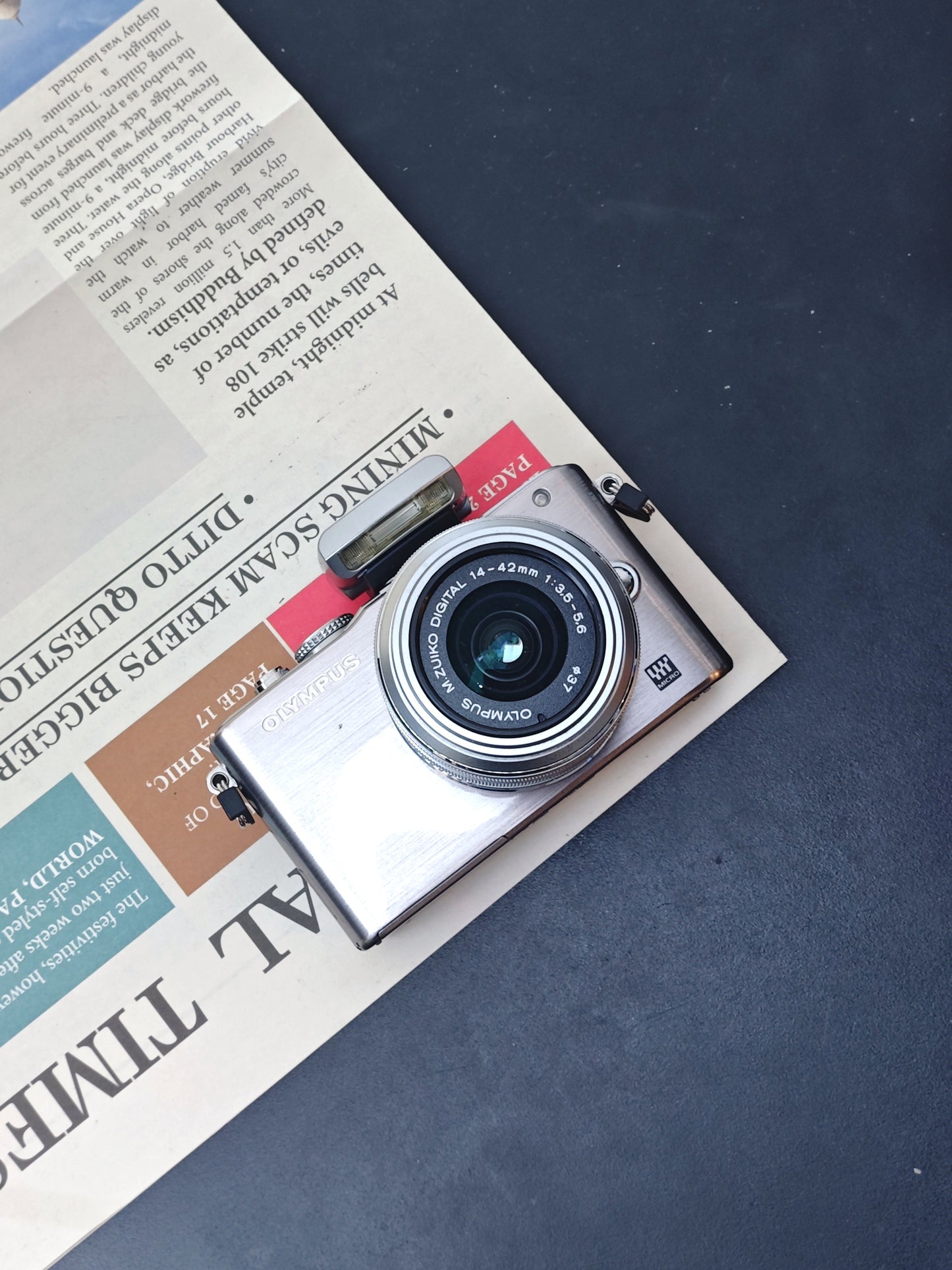 Used Olympus PEN Lite E-PL3 with Olympus Digital 14-42mm F3.5-5.6 II R MSC (+Flash 4FS1) [No charger]
