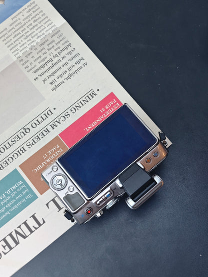 Used Olympus PEN Lite E-PL3 with Olympus Digital 14-42mm F3.5-5.6 II R MSC (+Flash 4FS1) [No charger]