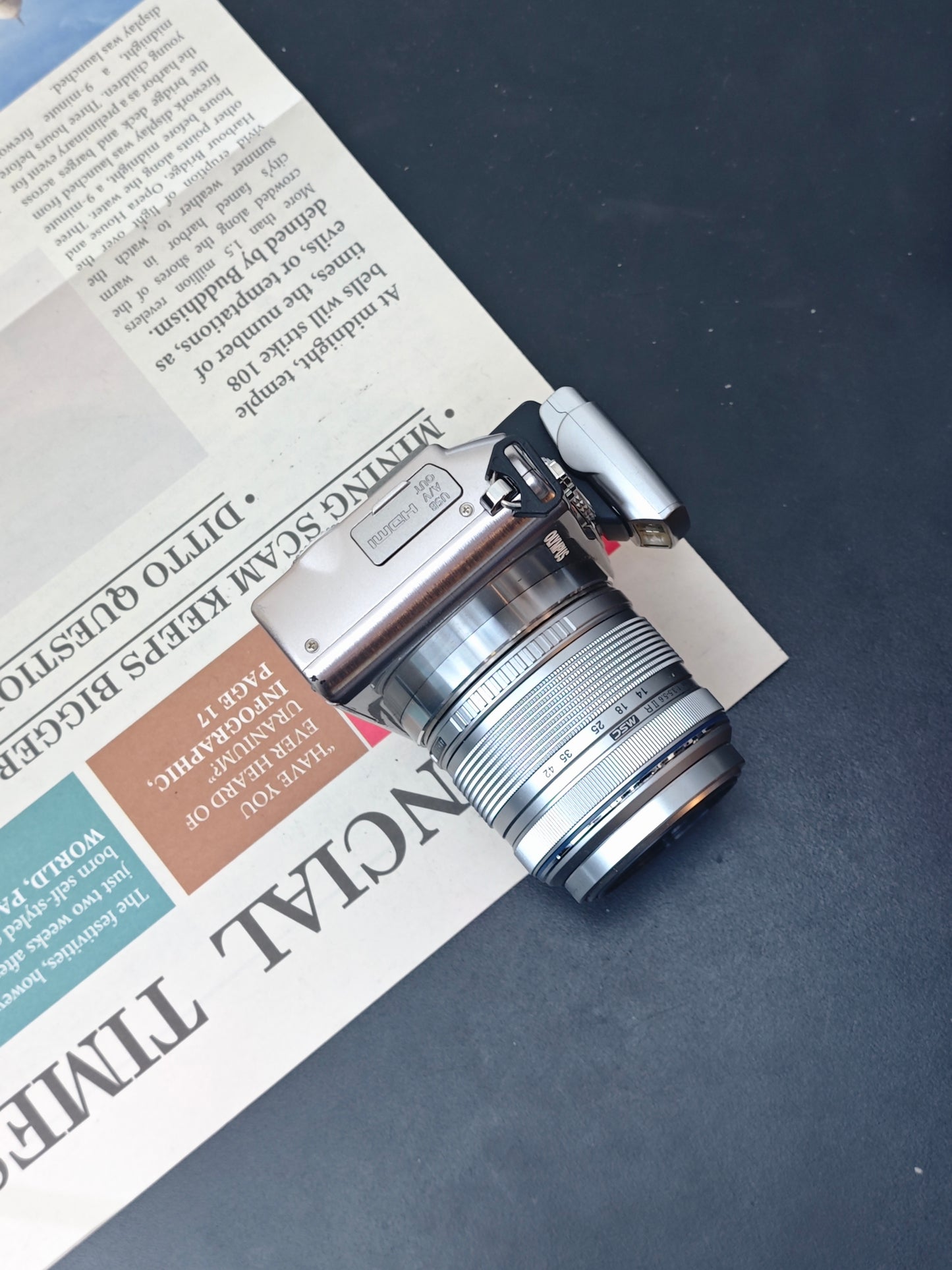 Used Olympus PEN Lite E-PL3 with Olympus Digital 14-42mm F3.5-5.6 II R MSC (+Flash 4FS1) [No charger]