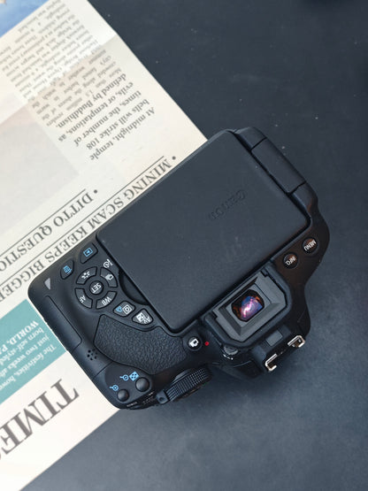 Used Canon EOS Kiss X7i with EF-S 18-55mm F3.5-5.6 IS STM [No charger]
