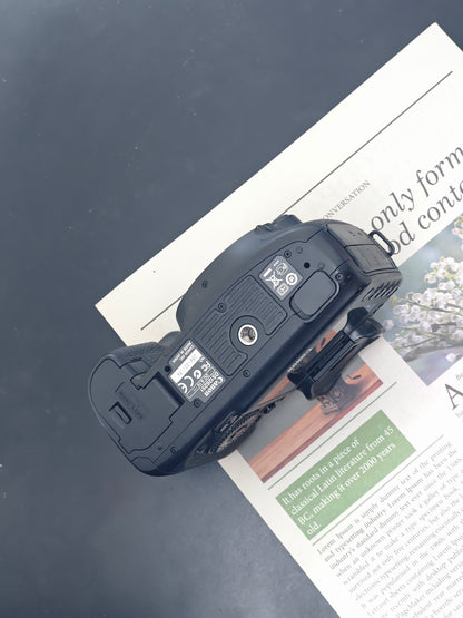 Used Canon EOS 7D body Digita Camera [with box]