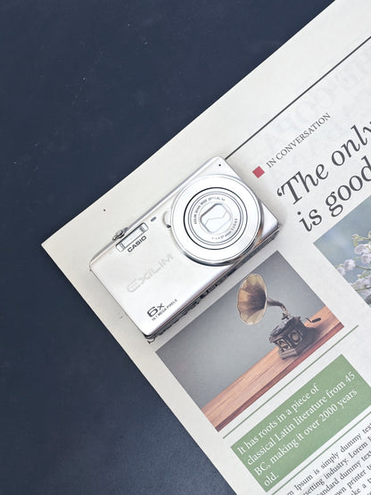 Used Casio EXILIM EX-Z690 silver Digital Camera [with box]