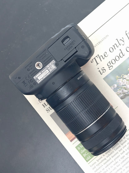 Used Canon EOS Kiss X7 with Canon Lens Zoom EF-S 55-250mm F4-5.6 [No charger]