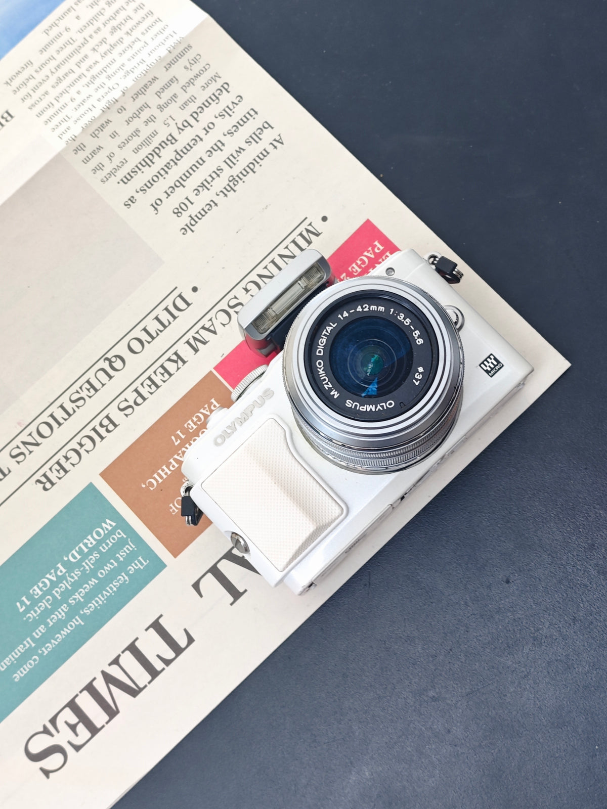 Used Olympus PEN Lite E-PL6 with Olympus Digital 14-42mm F3.5-5.6 II R MSC [+4FS1, No charger] #V3S002212