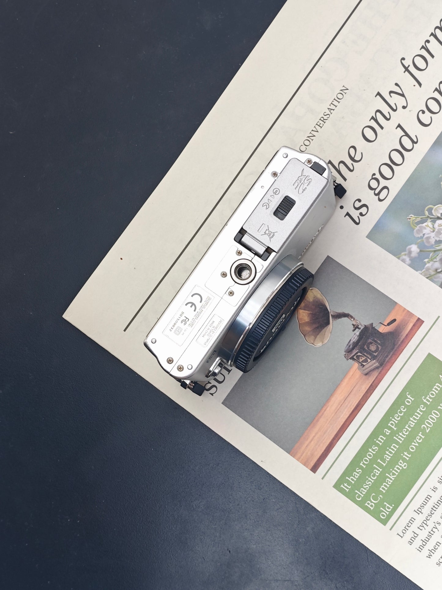 Used Olympus PEN Mini E-PM1 silver body [No charger]