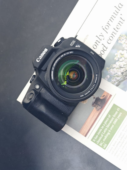Canon EOS 7s with Tamron AF Aspherical XR Di LD [IF] 28-300 mm F3.5-6.3 Macro