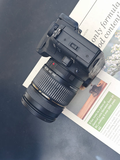 Canon EOS 7s with Tamron AF Aspherical XR Di LD [IF] 28-300 mm F3.5-6.3 Macro