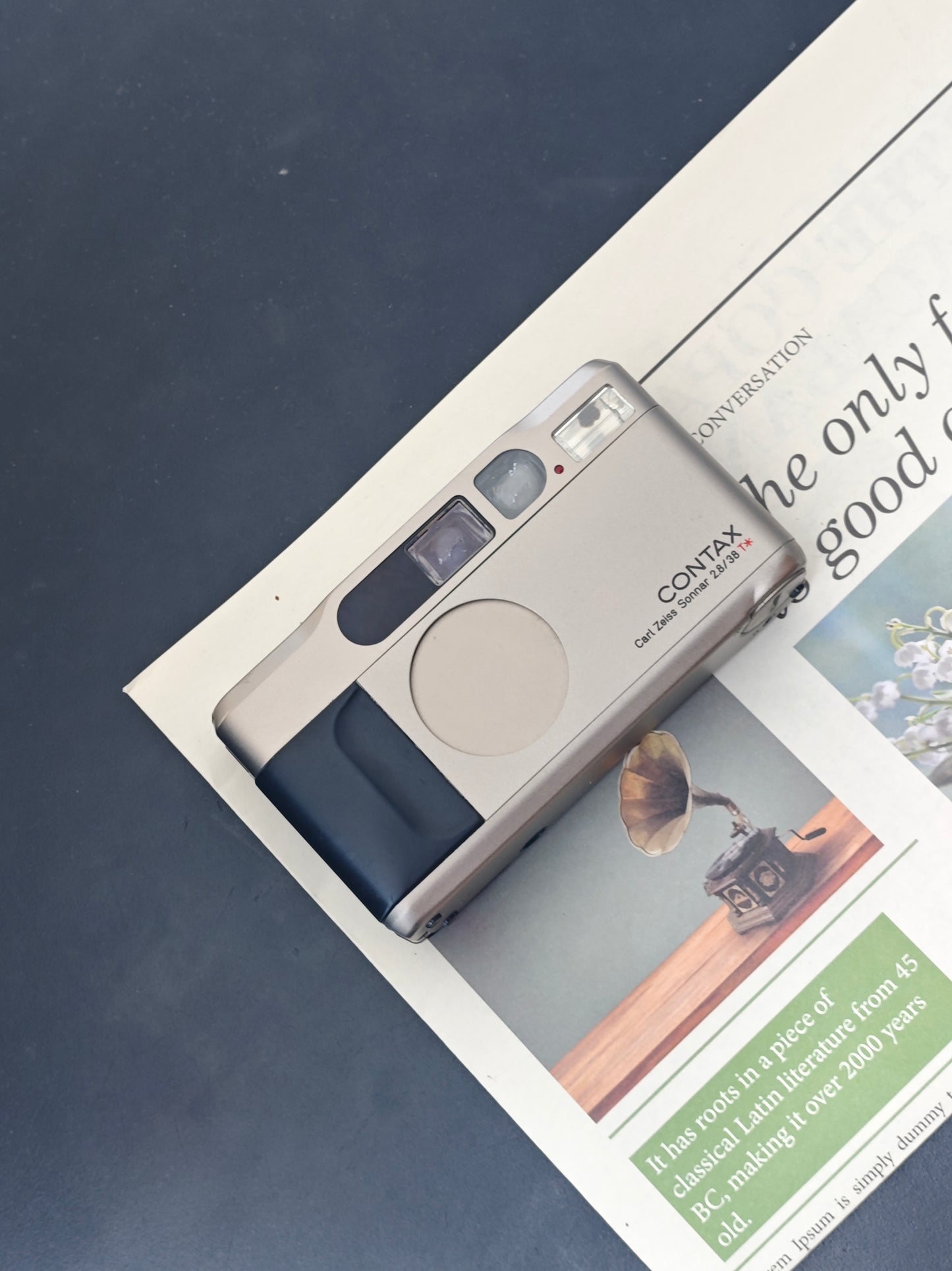*READ* Contax T2 #058967