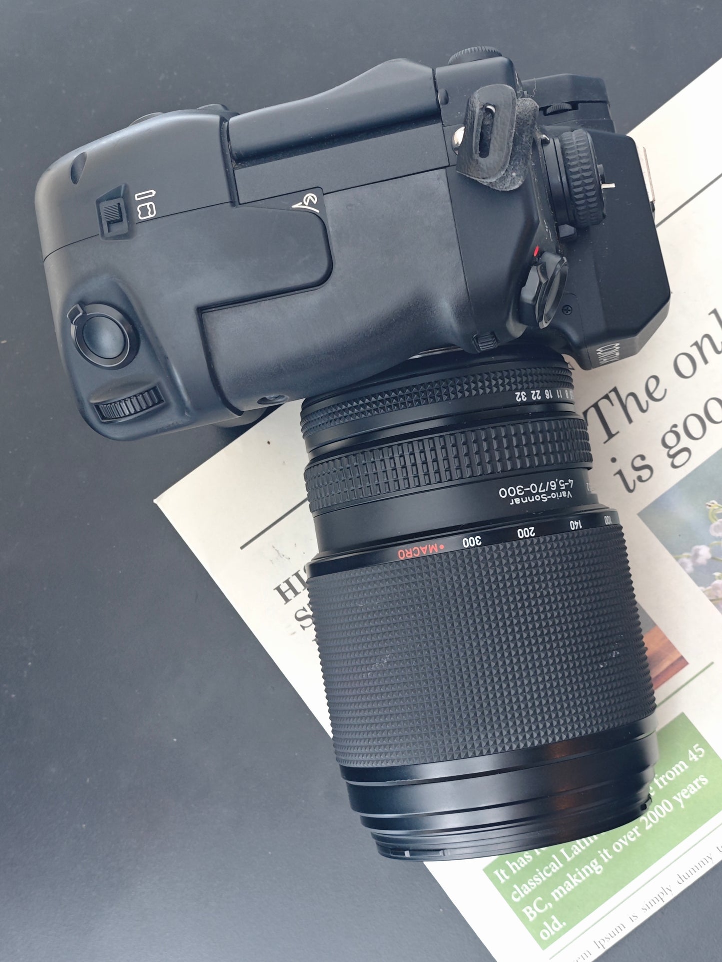 Contax N1 with Vario-Sonnar 70-300mm F4-5.6 [+Battery Holder P-9]