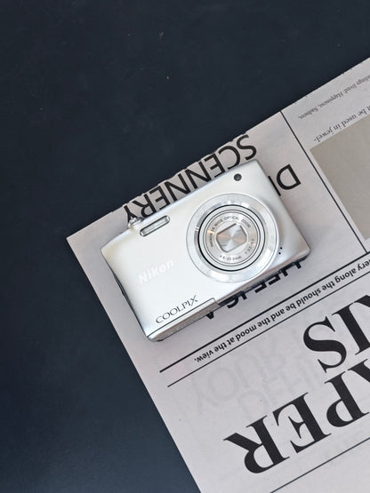 Used Nikon Coolpix S3600 silver Digital Camera [No charger] #20000467